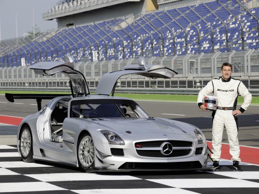  Mercedes-Benz SLS AMG GT3 2010 года  (фото 39 из 47)